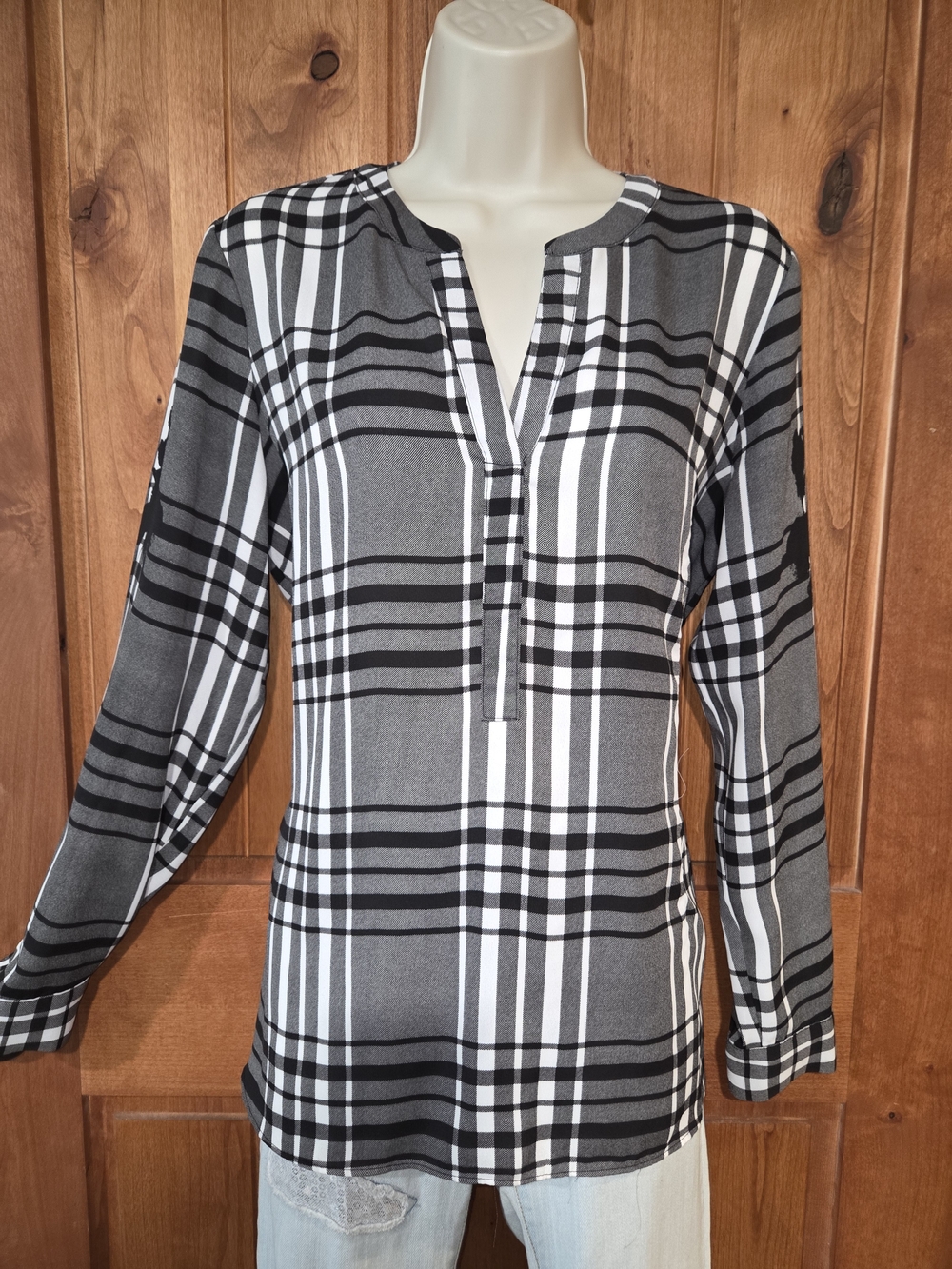 Simply Vera Vera Wang Black and White Plaid Split-Neck Blouse